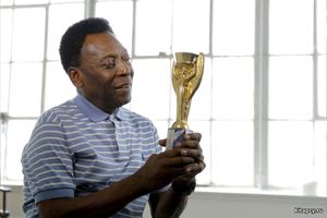 "Futboluň şasy" Pele: Futboluň ilkinji dünýä ýyldyzy aradan çykdy