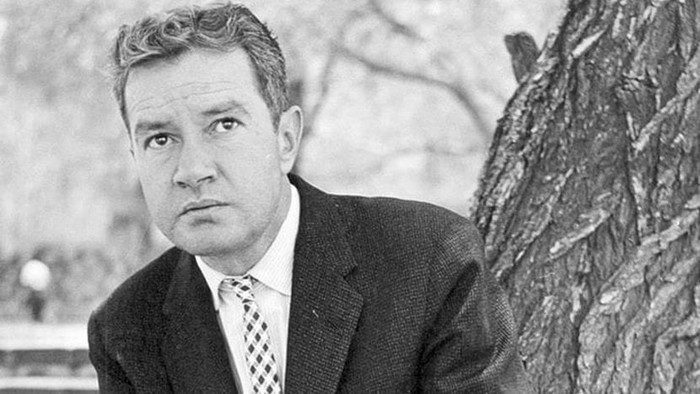 Rulfo: Ýazyjylar — toslamaçy, edebiýat bolsa — aldawçylyk