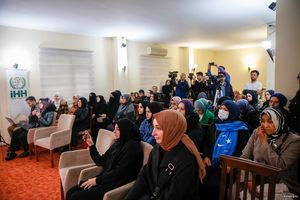 Gündogar Türküstanly zenanlar hak-hukuklaryny talap edýär!